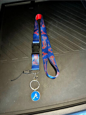 MLB Atlanta Braves Lanyard and Keychain Set Blue & Red